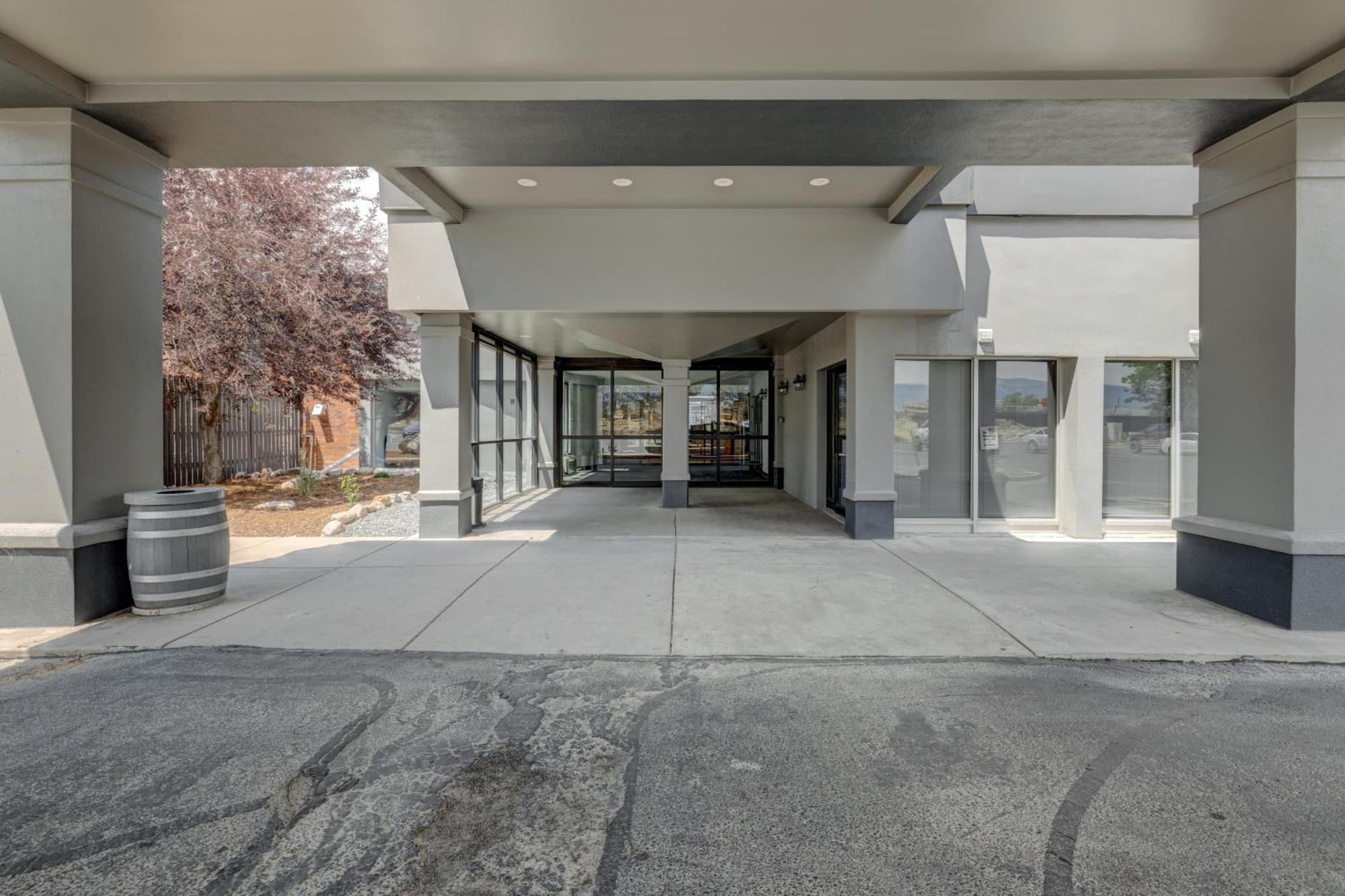 Riverside Hotel Casper Bagian luar foto